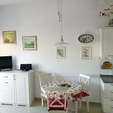 Annamaria Apartment *